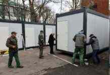 У Львові почали розгортати контейнерне містечко для переселенців