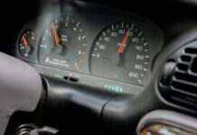 В Дніпрі у водіїв за перевищення швидкості забиратимуть автомобілі