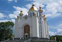 РФ погрожує обстріляти церкви на Великдень: вірян закликали бути пильними