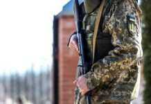 Деякі країни Заходу готові допомогти Україні перейти на сучасне озброєння, – Bloomberg