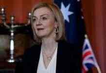 Британія з завтрашнього дня забороняє імпорт заліза і сталі з Росії