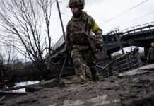 Українські військові відкинули ультиматум окупантів про здачу. Маріуполь ще не впав, – Шмигаль