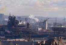 Цивільні покинули “Азовсталь”, – заступник командира “Азова”