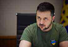 Зеленський підтвердив евакуацію з “Азовсталі”. Перші 100 осіб завтра будуть у Запоріжжі