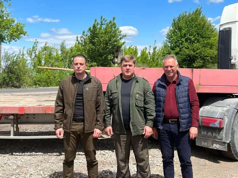 Кам’янське допомогло Верхньодніпровській громаді з придбанням та встановленням ДОТу