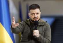 Зеленський вимагає від уряду усунення черг на АЗС