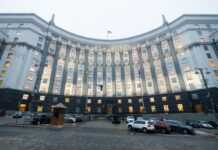 Зареєструвати авто відтепер можна ЦНАПі: уряд визначив умови