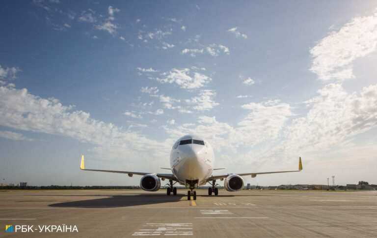 Канада організує три авіарейси з Польщі для українських біженців