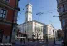 У Львові пролунали потужні вибухи. У місті повітряна тривога