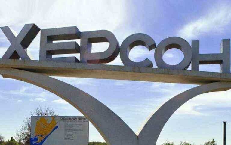 Колаборанти закликають армію РФ розмістити в Херсонській області військову базу