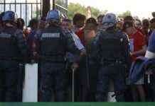 У Франції на фіналі Ліги чемпіонів сталися заворушення, поліція застосувала сльозогінний газ