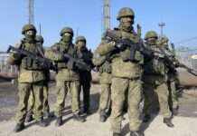 У Маріуполі залишаються близько 2 000 російських військових, – Пентагон