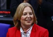 Глава німецького Бундестагу прибула до Києва