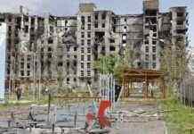 У Маріуполі знімають сюжети, як багато людей “рветься” на роботу в “ДНР”