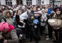 Евакуація із Запорізької області. Жителі двох міст можуть очікувати на колону: де саме