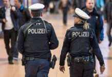 Щоб не було конфліктів. У Берліні заборонили використання символіки на заходах 8-9 травня