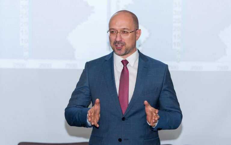 Кабмін розширив перелік категорій для виплати 2 200 – 2 500 гривень: хто отримає допомогу