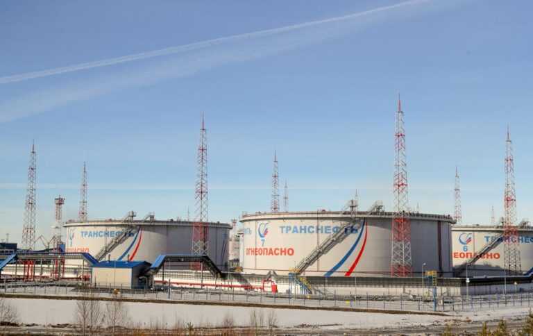 Росія може знизити видобуток нафти майже на третину через санкції