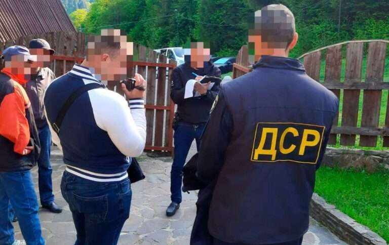 Передав землі дружині Медведчука. На Закарпатті повідомили про підозру екс-голові РДА