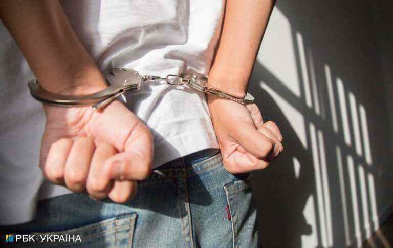 На кордоні з Білоруссю затримано військового РФ із паспортом України: що про нього відомо