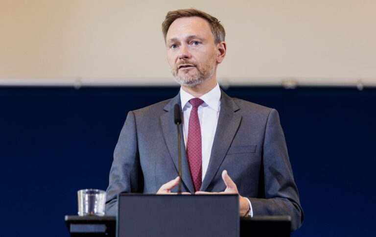 Тільки добровільно. Мінфін Німеччини проти конфіскації активів російських олігархів