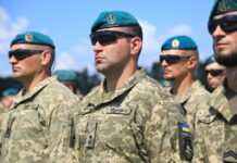 Мер Кам’янського привітав українських морських піхотинців у щоденному зверненні