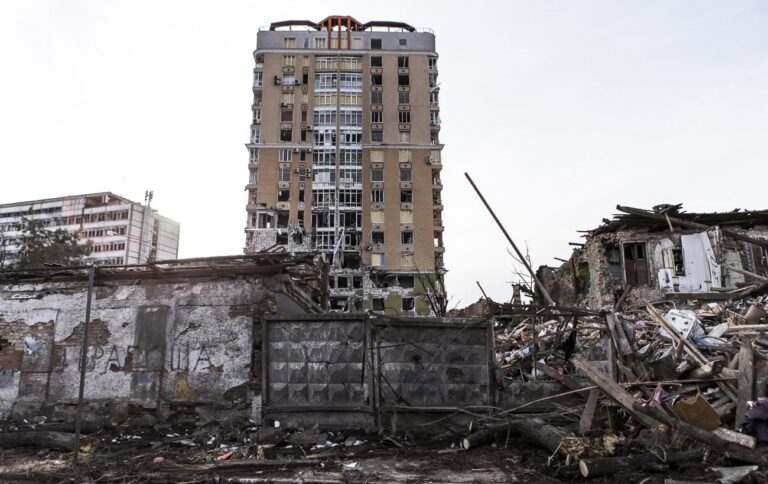 Харків тричі за добу обстріляли з артилерії та РСЗВ