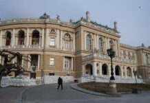 В Одесі та області ворог пробує посилити повітряну розвідку. Загроза ракетних ударів дуже висока, – спікер ОВА