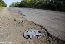 Окупанти знищили майже половину доріг в Харківській області