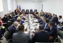 Депутати Гагаузії дозволили носити георгіївську стрічку 9 травня, попри заборону у всій Молдові