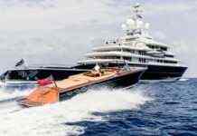 У Гамбурзі заарештували яхту Luna російського олігарха Ахмедова за 400 млн євро