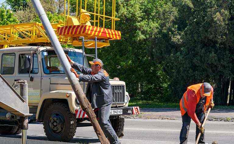 У Кам’янському на аварійному перехресті встановлять новий світлофорний комплекс