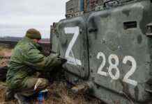 Окупанти в Запорізькій області відключають мобільний зв’язок і проводять “мітинги”