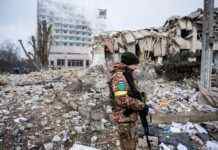 Російські війська обстріляли Харківську область, одна людина поранена