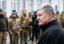 Порошенко про визволення з полону військових: готовий на будь-якому етапі долучитися до переговорів