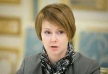 Угорщина відмовою від ембарго на російську нафту просто торгується з ЄС, – Зеркаль