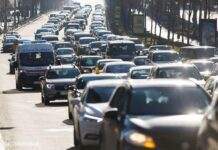 Податки на імпорт повертаються. Безмитне розмитнення авто скасовується з 1 липня