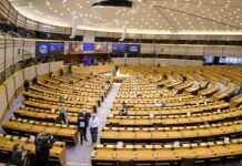 Європарламент рекомендував надати Україні статус кандидата на вступ до ЄС