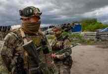 Українські військові на сході знищили 14 бійців противника, САУ і тягачі