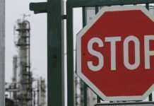 Сербія залишиться без російської нафти через санкції ЄС