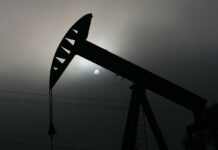 Нафта дорожчає перед обговоренням G7 нових санкцій проти Росії