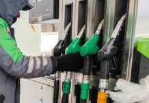 Криза загострилася: на київських АЗС зникає бензин і дизпаливо