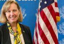 Зеленський нагородив орденом екс-голову посольства США в Україні