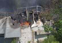 За три години 14 ударів. Окупанти масово обстріляли південь України, влучили в склад