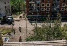 Окупанти з ранку обстріляли Слов’янськ касетними снарядами: є загиблі та поранені