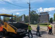 В Кам’янському продовжується ремонт доріг