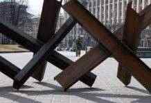 У Києві прогриміло кілька вибухів