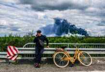 Горить дім за домом: яка зараз ситуація в Лисичанську