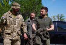 Зеленський відвідав командні пункти і передові позиції на Донбасі