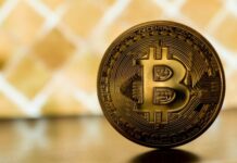 Стоит ли инвестировать в криптовалюту: эксперты делятся секретами